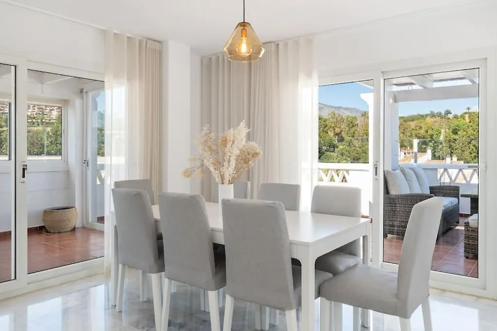 Kayla Penthouse Apartment Marbella 0*,