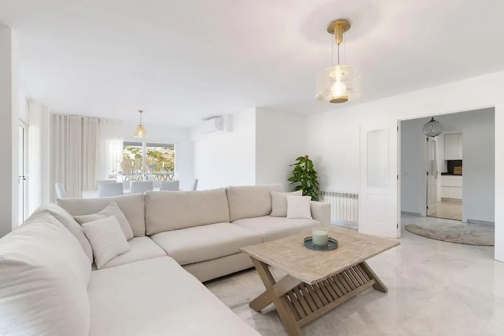 Kayla Penthouse Apartment Marbella
